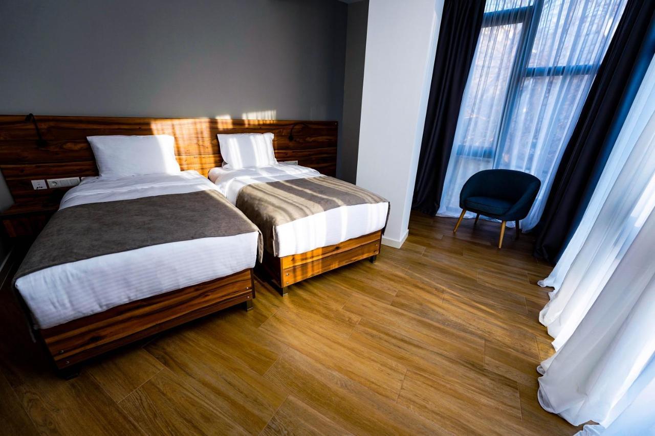 Address Boutique Hotel ティビリシ エクステリア 写真