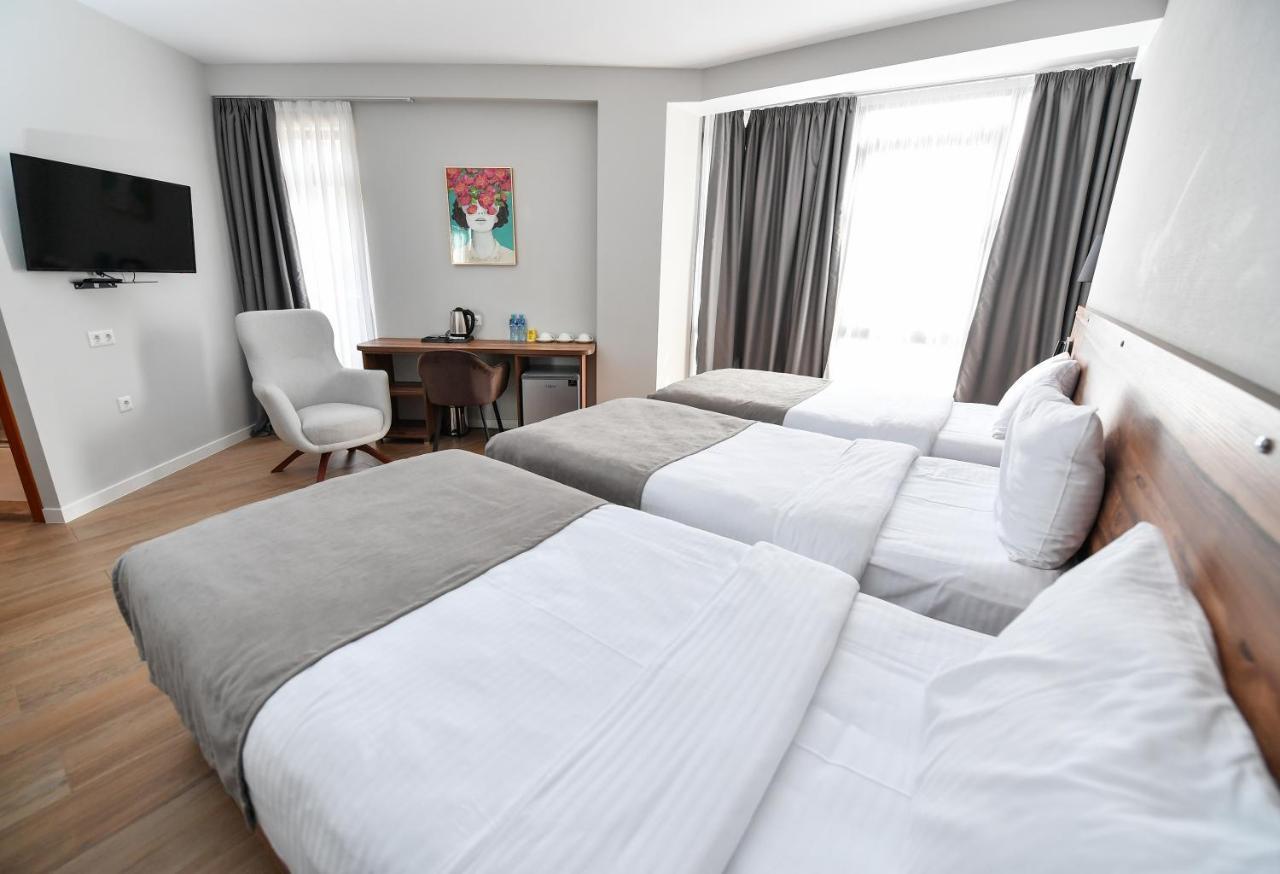 Address Boutique Hotel ティビリシ エクステリア 写真