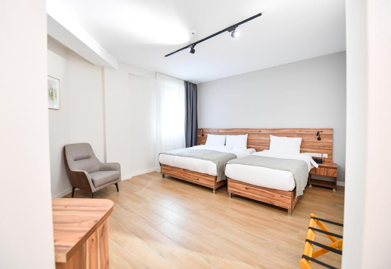 Address Boutique Hotel ティビリシ エクステリア 写真