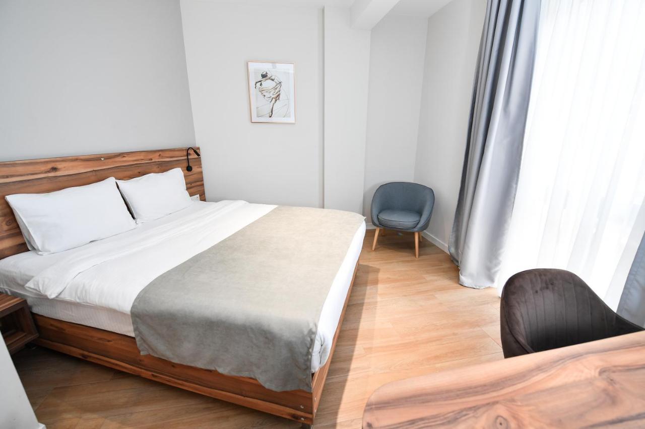 Address Boutique Hotel ティビリシ エクステリア 写真