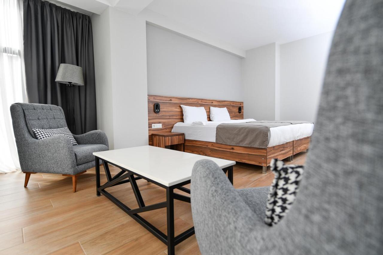 Address Boutique Hotel ティビリシ エクステリア 写真