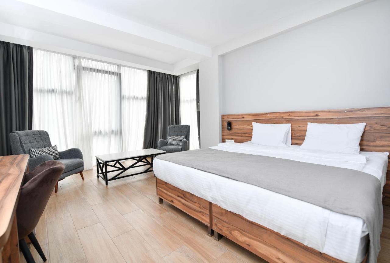 Address Boutique Hotel ティビリシ エクステリア 写真