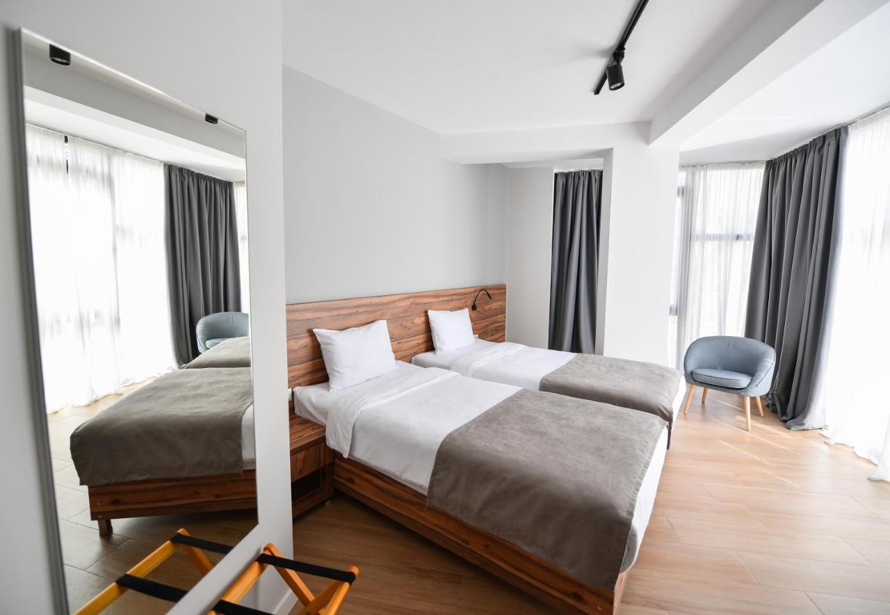 Address Boutique Hotel ティビリシ エクステリア 写真