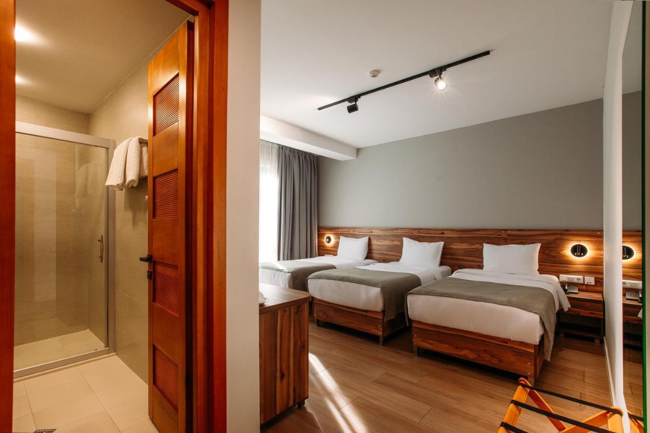Address Boutique Hotel ティビリシ エクステリア 写真