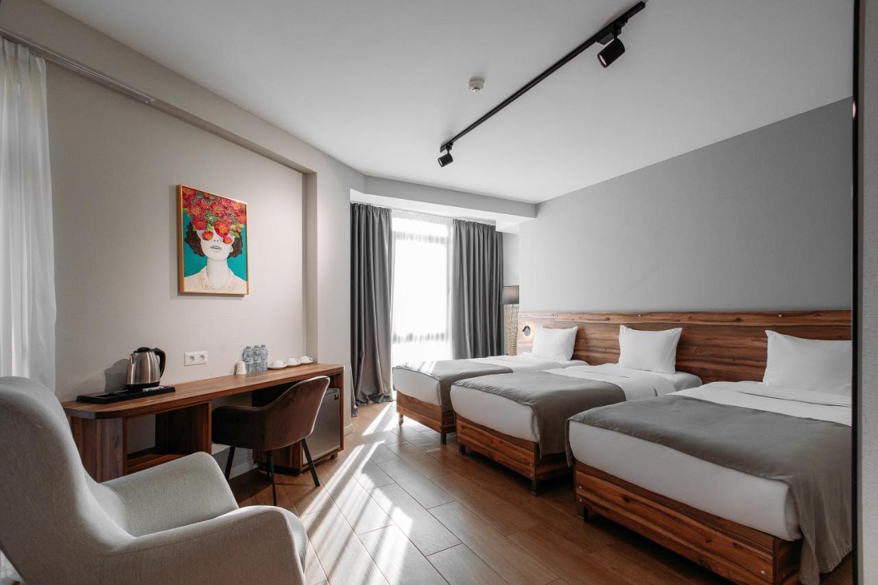Address Boutique Hotel ティビリシ エクステリア 写真