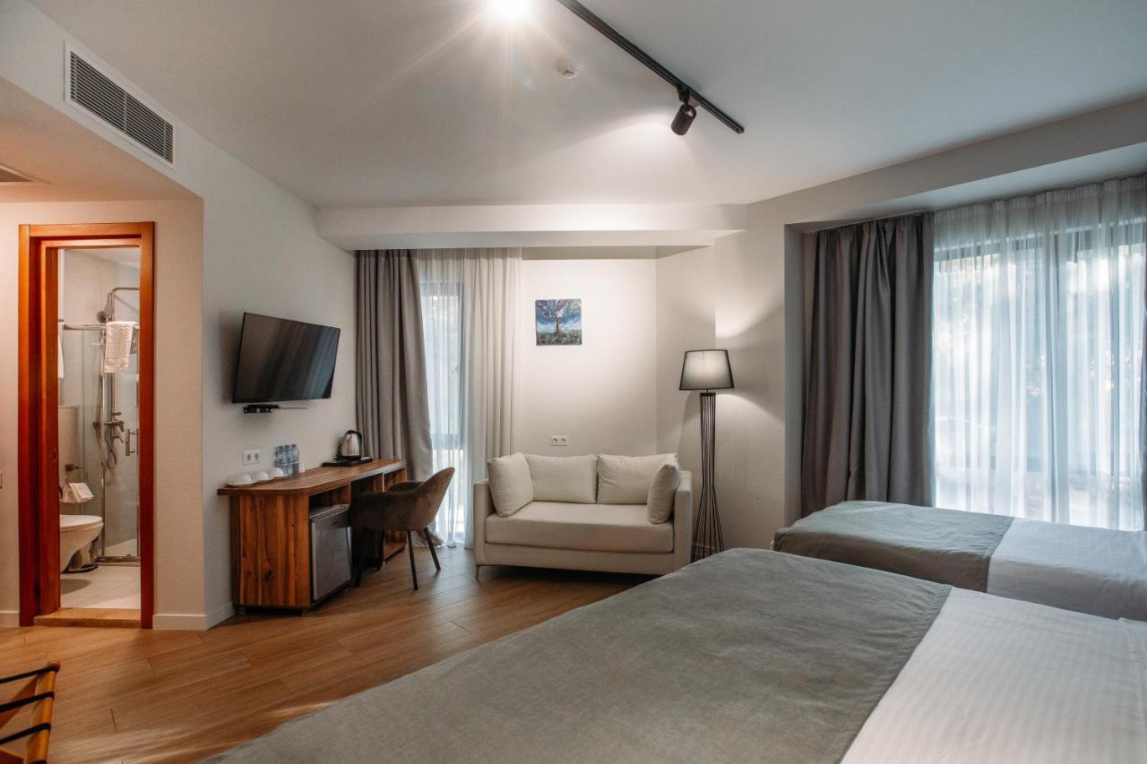 Address Boutique Hotel ティビリシ エクステリア 写真